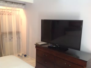 50 inch tv in bedroom