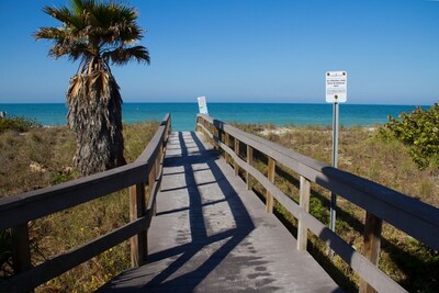 Cozy Condo on Sunset Beach #24 Harbor House