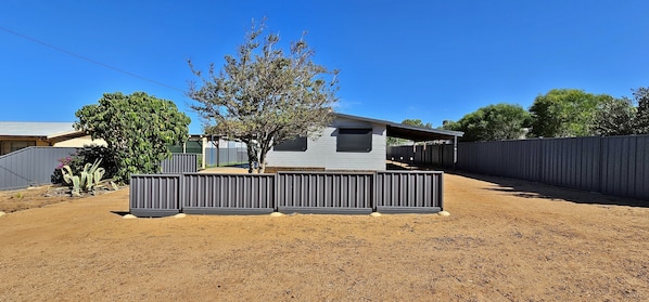 Patrick Crescent 18 - Kalbarri Accommodation Services