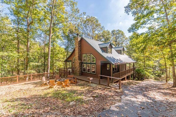 Large Firepit Area with Roaring Creek out Back