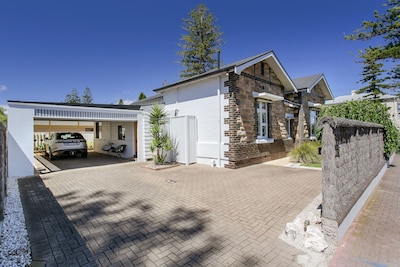 "TREASURE ON BROADWAY" -Beautiful & Spacious home in Glenelg close to the beach.