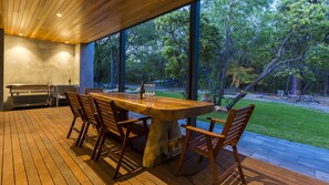 Outdoor dining