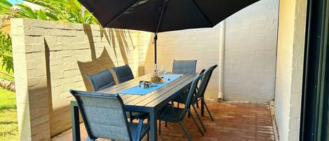 Kalbarri Beach Resort Unit 92 - Kalbarri Accommodation Service - Outdoor seating area - Table setting and items is an example only and not included