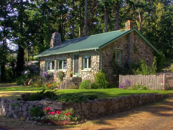 Come stay at our fairy-tale cottage!