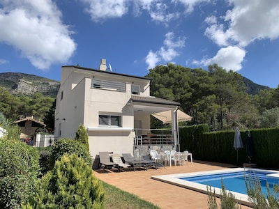 'Villa privada con piscina privada y vistas maravillosas