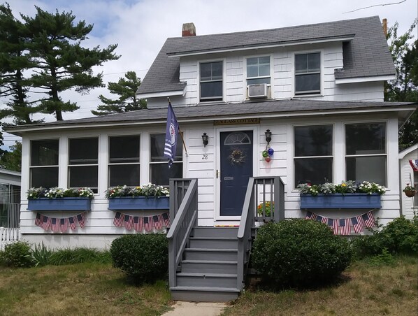 Seaglass Cottage, 28 Central Park Avenue, Old Orchard Beach, ME.