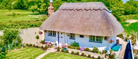 The Beautiful Brittons Hill Cottage 