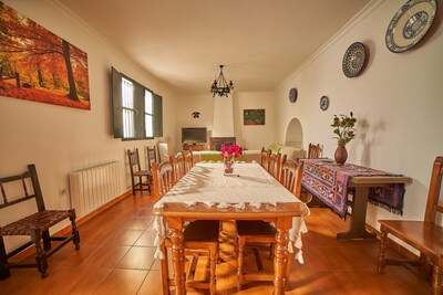 Villa Irene: large rural house for large groups (16 people)