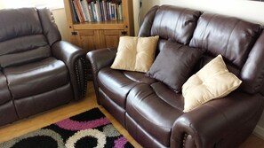 Lounge1
