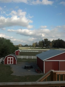 The Bunkhouse at Rolling Thunder Ranch located in Shelbyville, TN