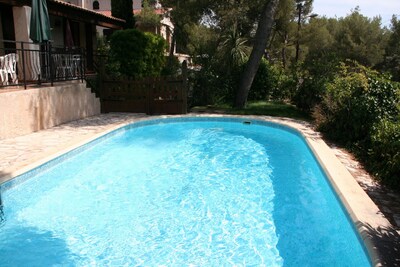 Ferienhaus / Villa in der Ruhe mit Schwimmbad und Garten - Bouc-Bel-Air