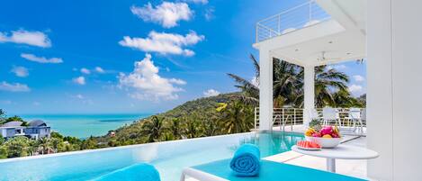 Relax and unwind at Villa Melo - a true home away from home in Koh Samui.