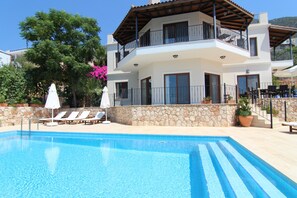 Large private pool with Roman steps at shallow end. Perfect for relaxing on!
