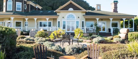 Backyard View of Parker's Place that overlooks the San Luis Obispo Valley