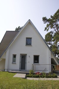 Ferienhaus in 1. Reihe am Peenestrom mit Wasserblick, 100m zum Strand