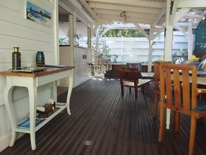 Grande terrasse couverte