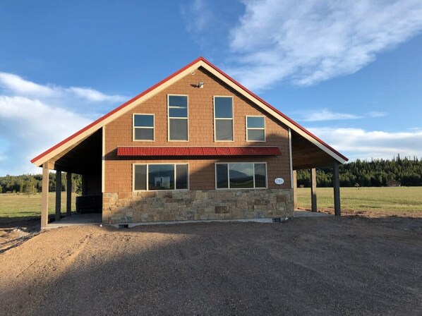 Grizzly Cabin