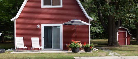 Front with Concrete driveway 