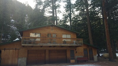 Private secluded property on the Cache la Poudre