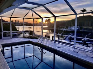 Breathtaking views by the pool.