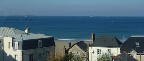 Beach/ocean view