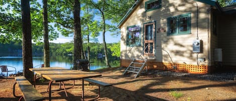 'Wicked Cute!' Maine Camp - The perfect place to relax and recharge.