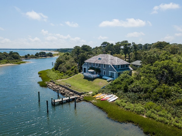 A secluded but close-to-town oceanfront estate
on 1.5 acres with a private dock.