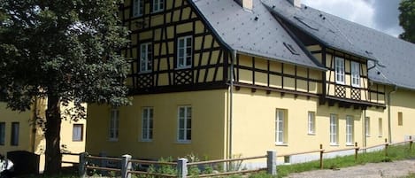 der Päitatra Hof