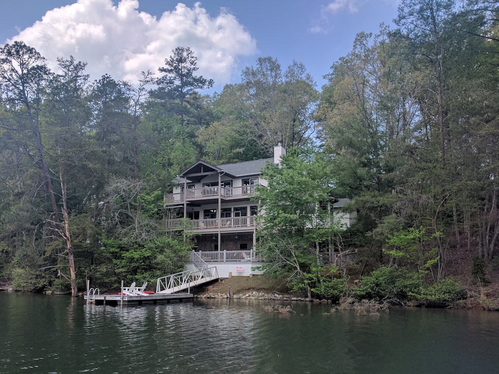 Quiet Lakeside Mountain Retreat On Beautiful Lake Santeetlah Robbinsville