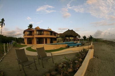 Área de Zihuatanejo, La Saladita Beach