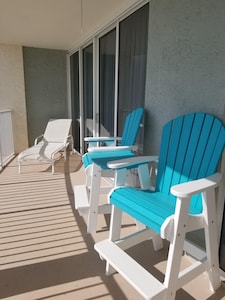  includes beach chairs and umbrella rental till Nov. 1st 