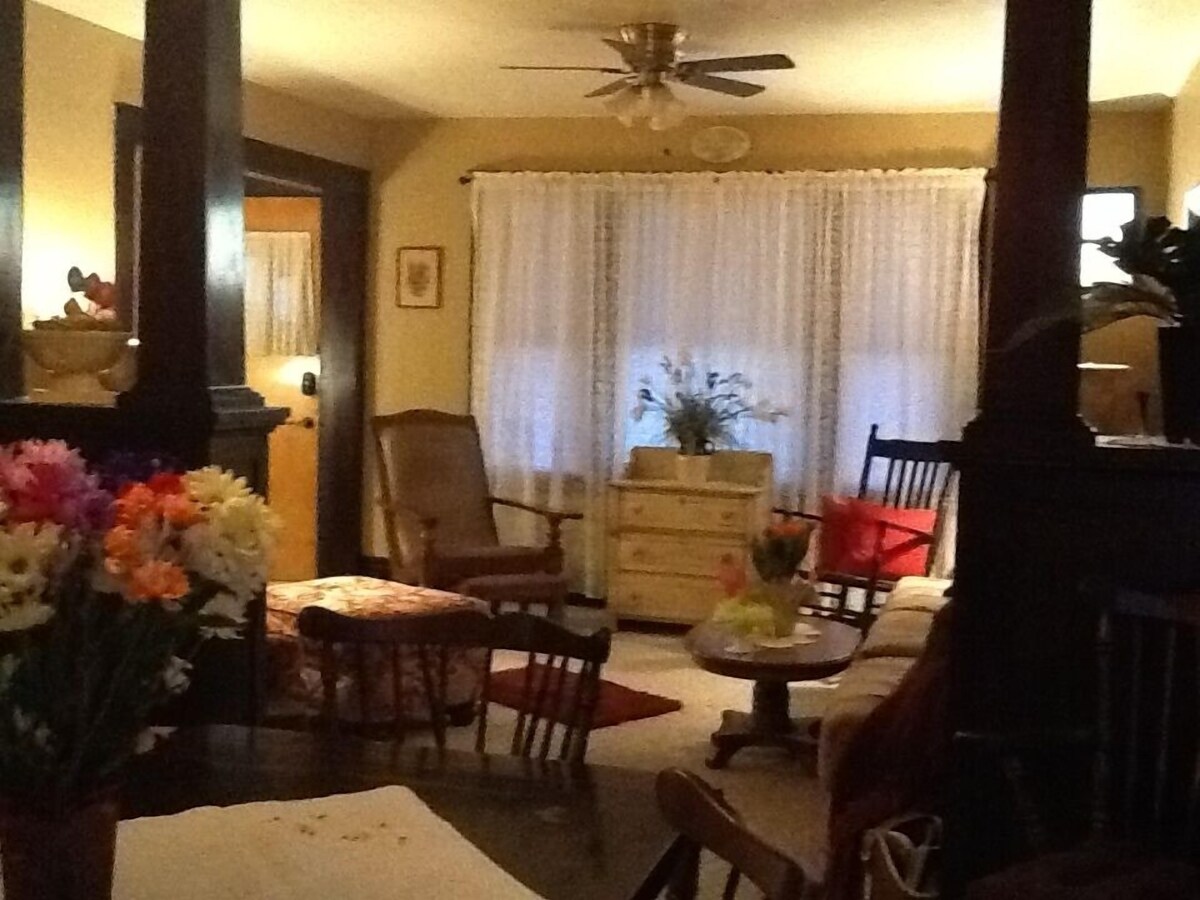 NIAGARA-GETAWAYUSA…’ Home ‘ Away From Home!!!