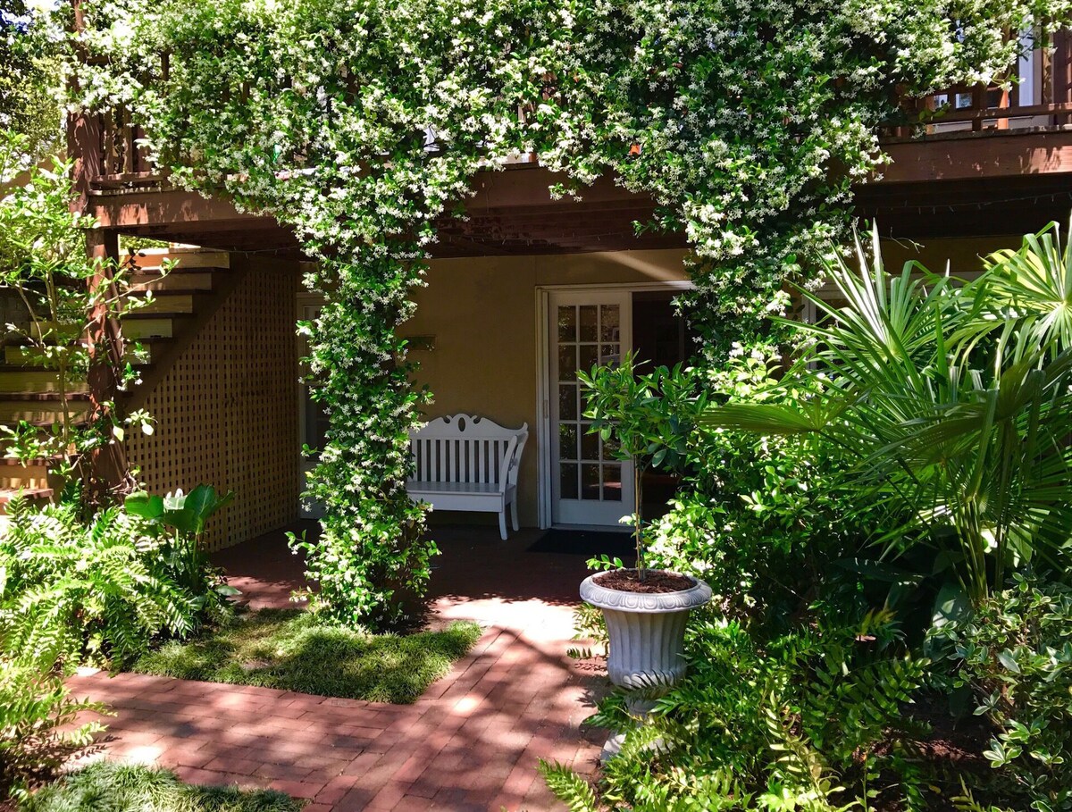 Hidden Gem in the Historic District – Great Value