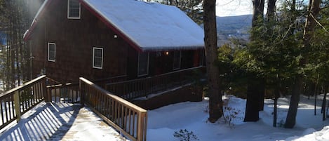 Winter Retreat, less then 2miles from Okemo!
