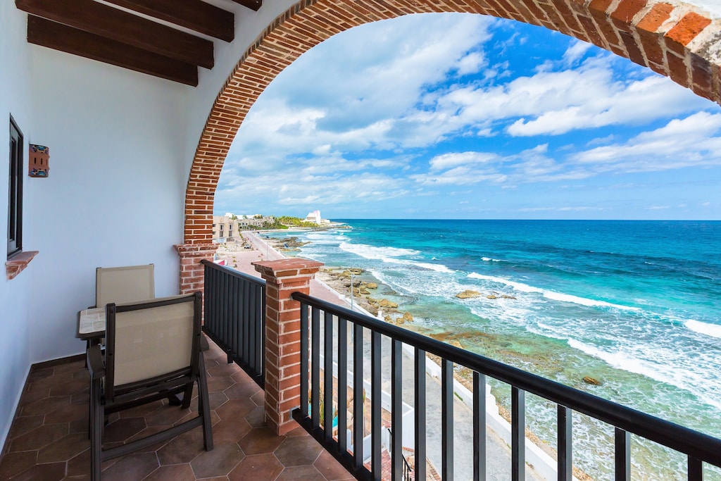 Oceanside Villa Veracruz With A C Pool In Centro 5 Min Stroll To Beach July 2021 Villa In Centro Supmza 001 Mexico