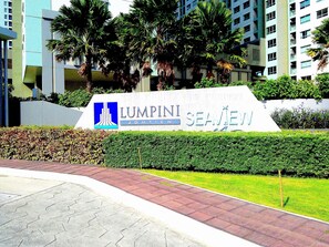 Lumpini Jomtien Seaview  High Floor 