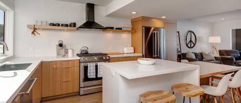 72 Vantage - a SkyRun Park City Property - Full kitchen