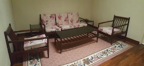 GLYSM Sunway Stay - 2 Storey Homestay