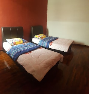 GLYSM Sunway Stay - 2 Storey Homestay