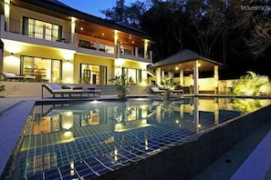 Sunstone Villa: 6 BR Pool Villa