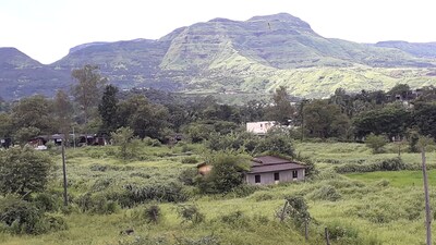 KARJAT  MOUNTAIN  VILLA