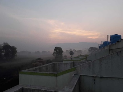 KARJAT  MOUNTAIN  VILLA