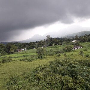 KARJAT  MOUNTAIN  VILLA