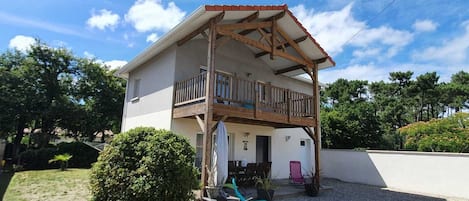 Villa bassin d'Arcachon, idéalement située, classée 3 étoiles 