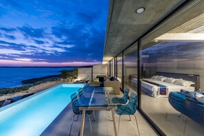 Infinitypool