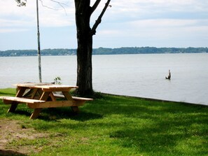 Picnic table