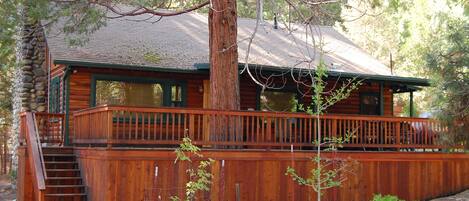 Sugar Pine Suite Outside