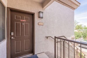 Entry door - digital lock access
