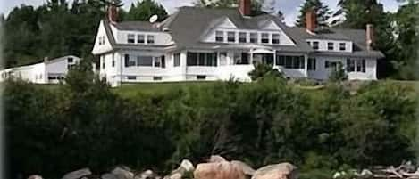 Sealight is a classic Bar Harbor-style waterfront summer cottage.