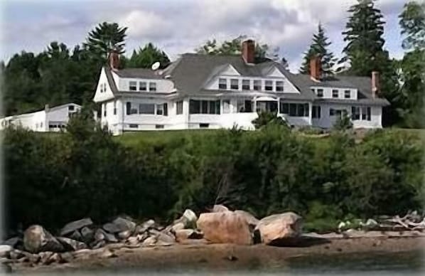 Sealight is a classic Bar Harbor-style waterfront summer cottage.
